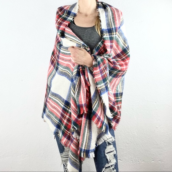 🧣Red Blue Green Plaid Large Raw Hem Scarf Shawl Wrap - Picture 6 of 10